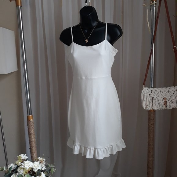 WOMEN'S CUFF DRESS IN IVORY COLOR / SIZE SMALL / LULU'S BRAND - Picture 1 of 11